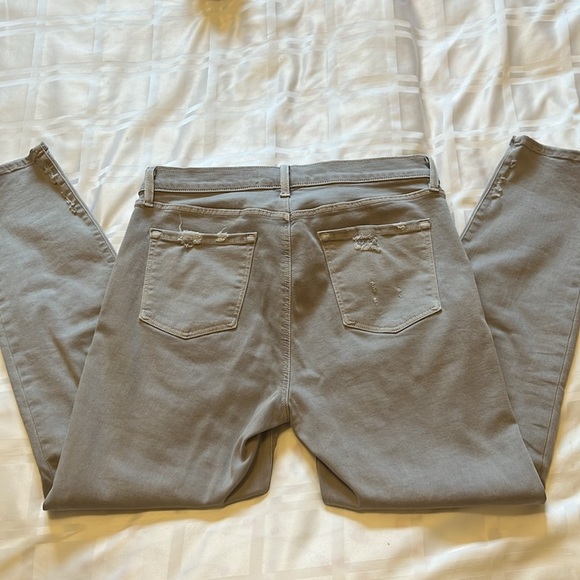 J BRAND skinny cropped distressed grey jeans - Picture 6 of 10